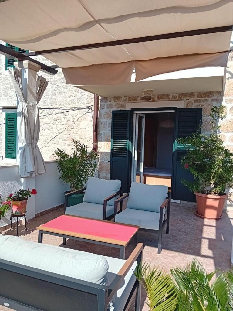 Villa Anna Milna  Exterior photo